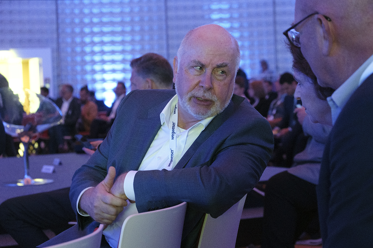 Fott: Ulrich Silberbach im Saal
