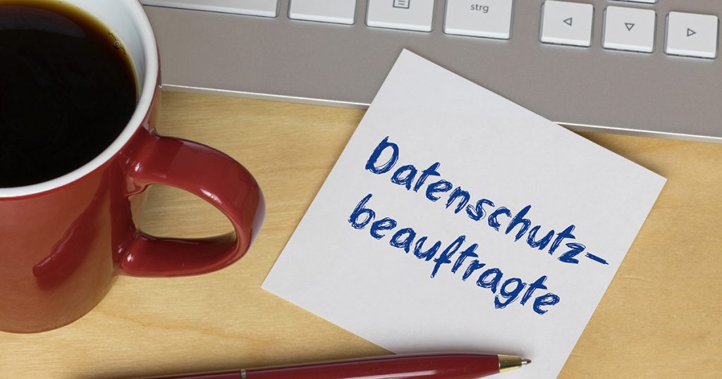 Foto: Schreibtisch, Zettel Datenschutzbeauftragte
