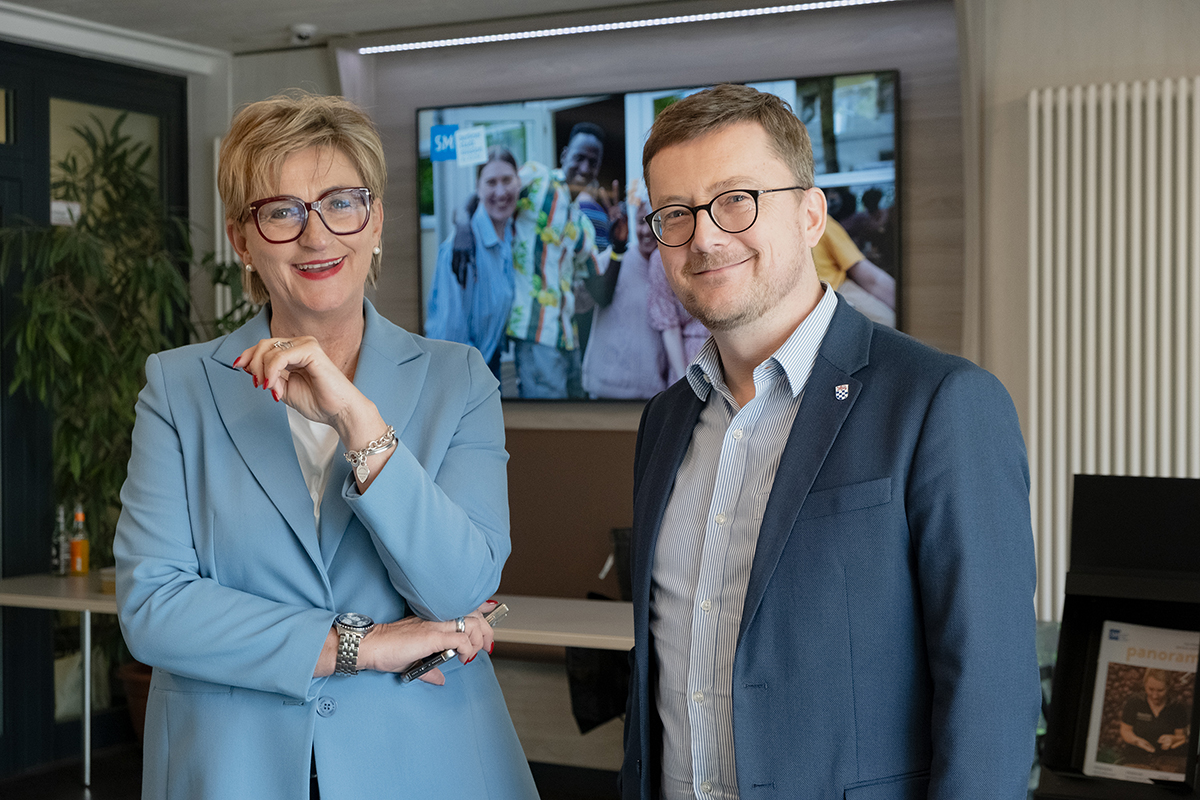 Foto: Simone Fleischmann und Dr. Martin Eßer